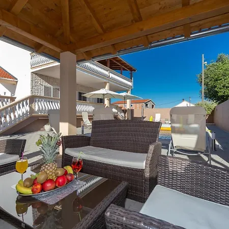 Apartmani Dada Biograd Na Moru Extérieur photo