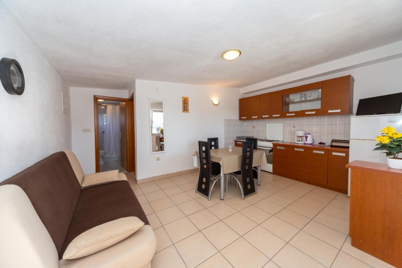 Dada Apartment *